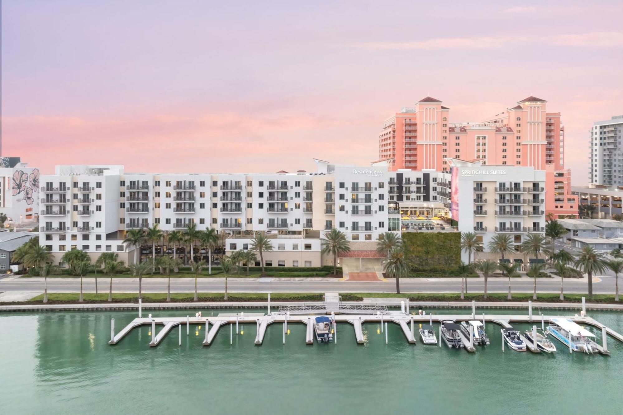 Residence Inn By Marriott Clearwater Beach Bagian luar foto